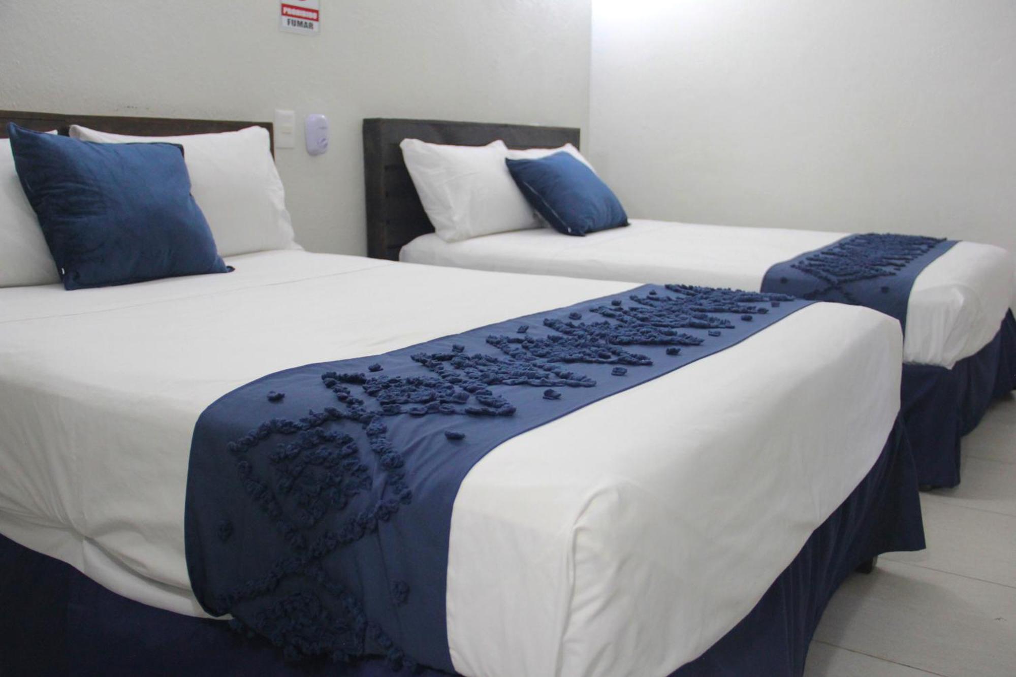 Hotel Juarez 70 Colima Chambre photo